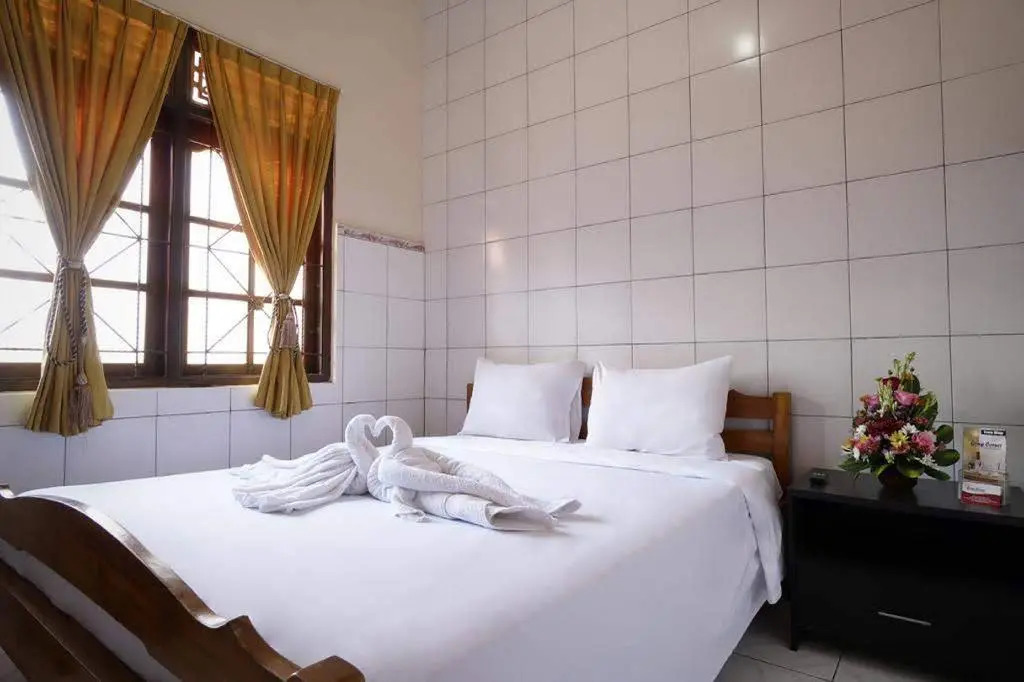 OYO 3694 Gong Corner Guest House 2