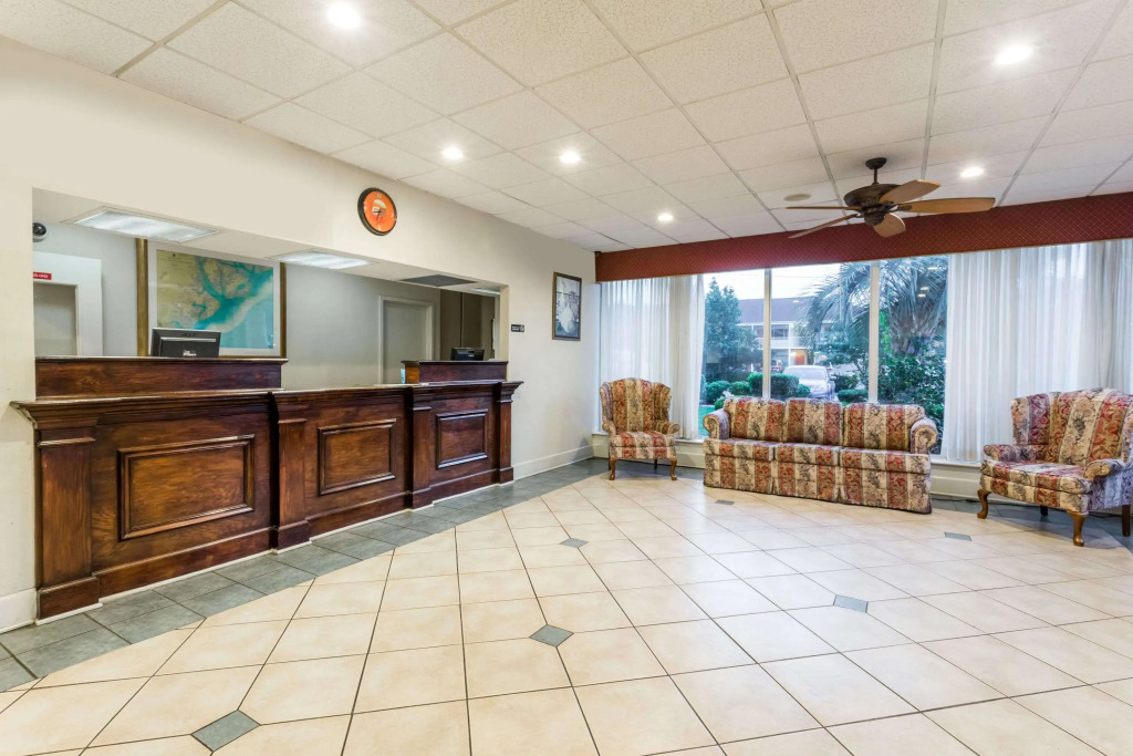 Super 8 by Wyndham Hardeeville - Savannah North