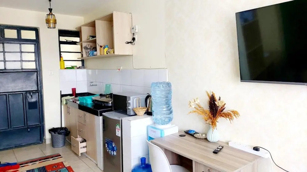 Cozy Studio in Mlolongo With City & Lake Views