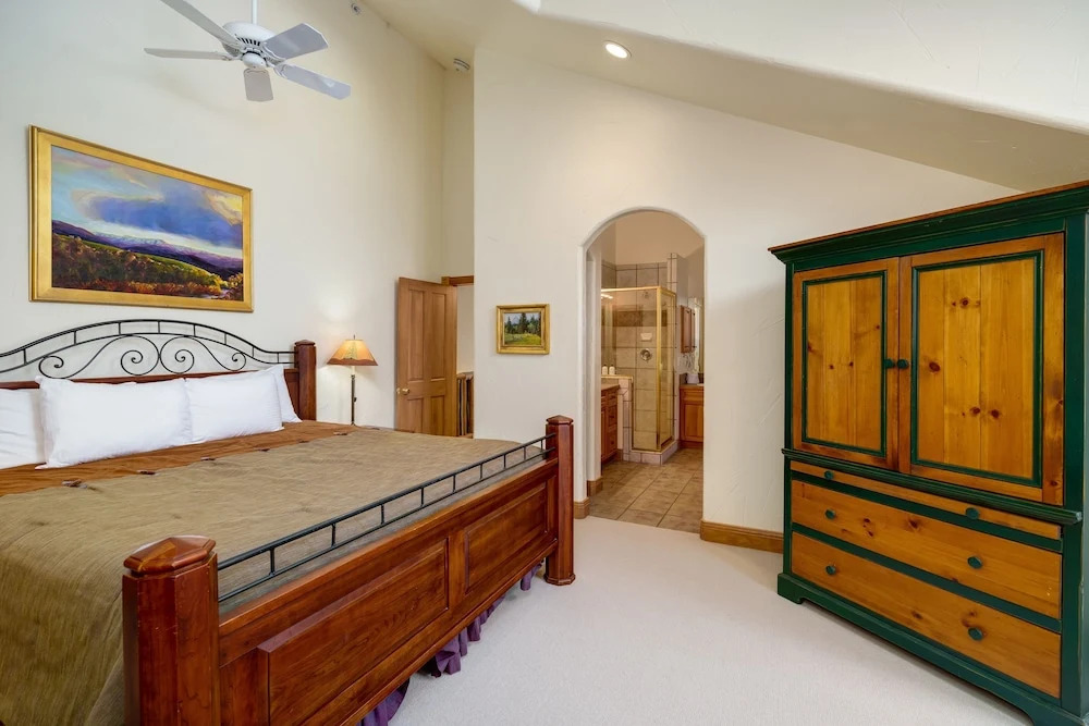 Crosstimbers 2784 3 Bedroom Townhouse by RedAwning