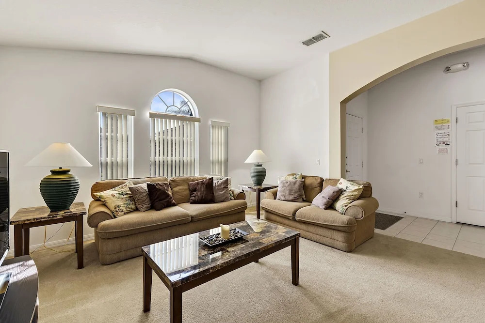 3 Bed Private Rear Games Room Gated Community