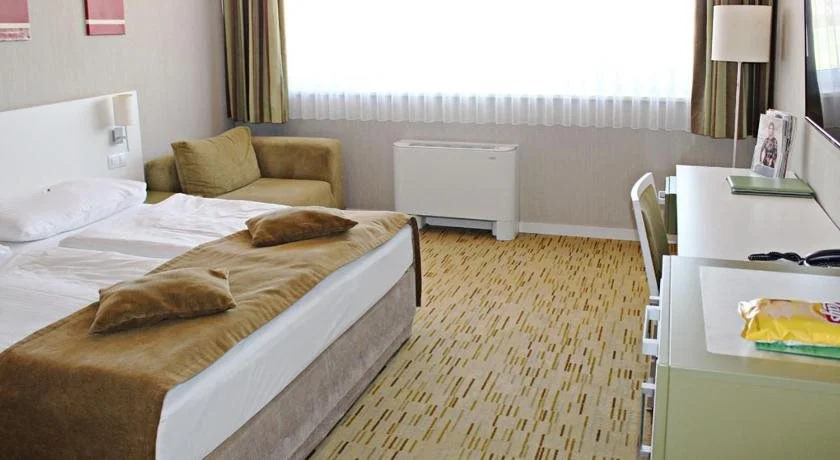 Hotel EMPIRE