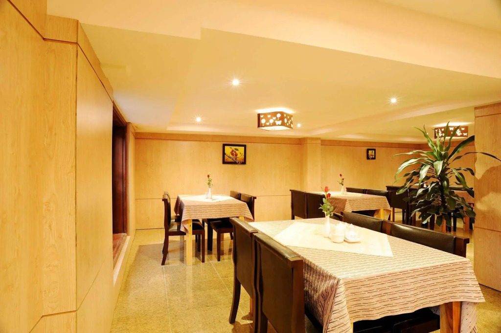 Hoang Yen Hotel