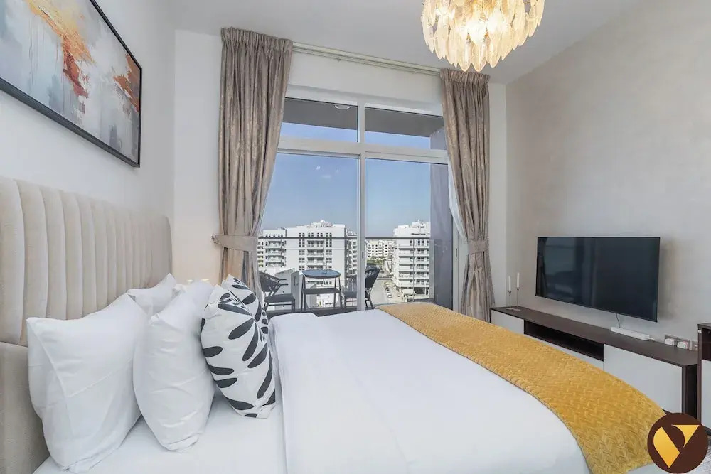 Vogue | Jewelz Residence Arjan near Miracle Garden