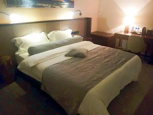 Starway Hotel Yingchuan Long Distance Central Bus Station