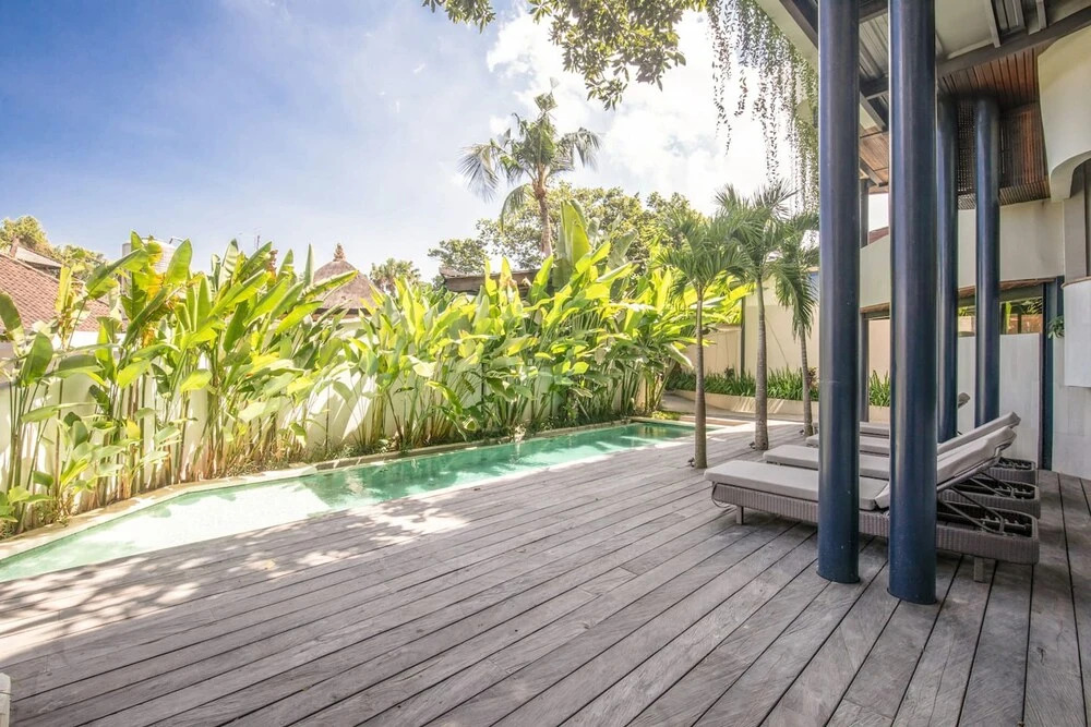 BAZ Villa 12 Studio 2 L Elegant 1BR Loft With Art Deco Flair Shared Pool