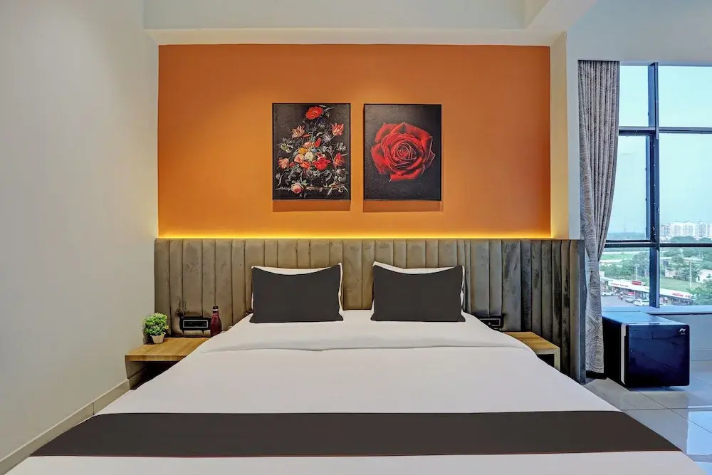 HOTEL LEE PLATINUM
