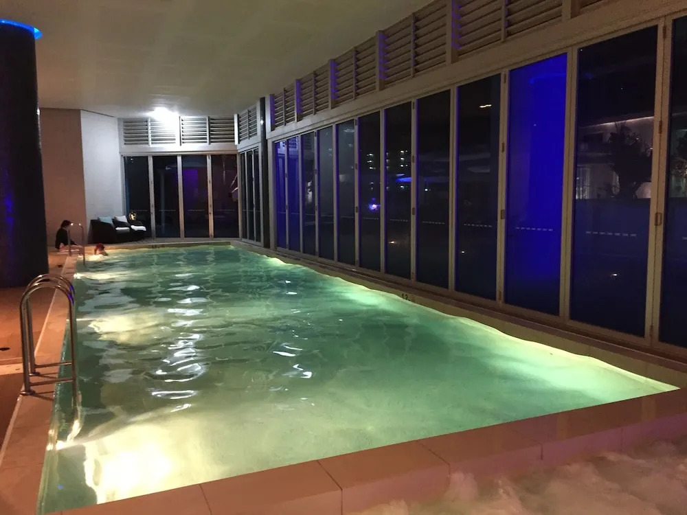 Ocean View Luxury 2 Bedroom Apartment