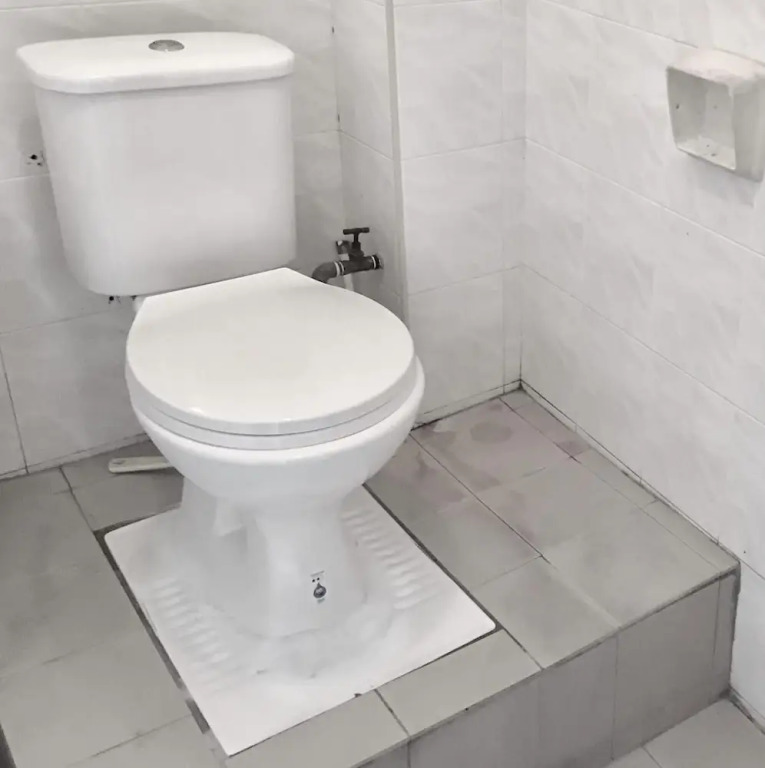 B&L Islanders Inn - Hostel