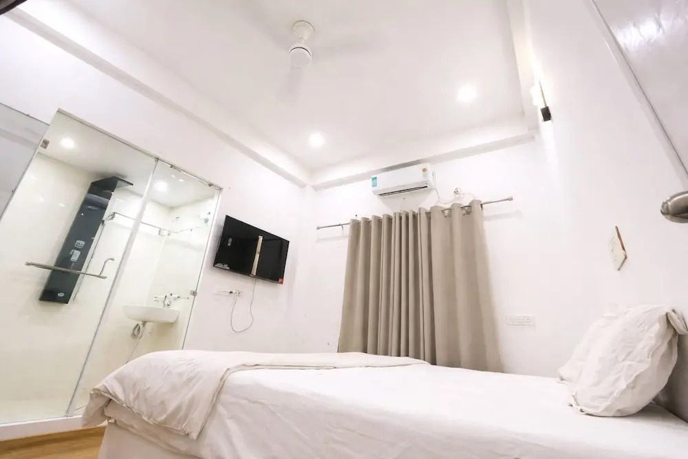 Hotel O FOURTEEN