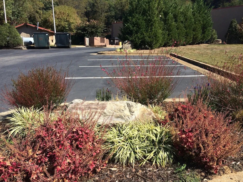 Chestnut Tree Inn - Cherokee