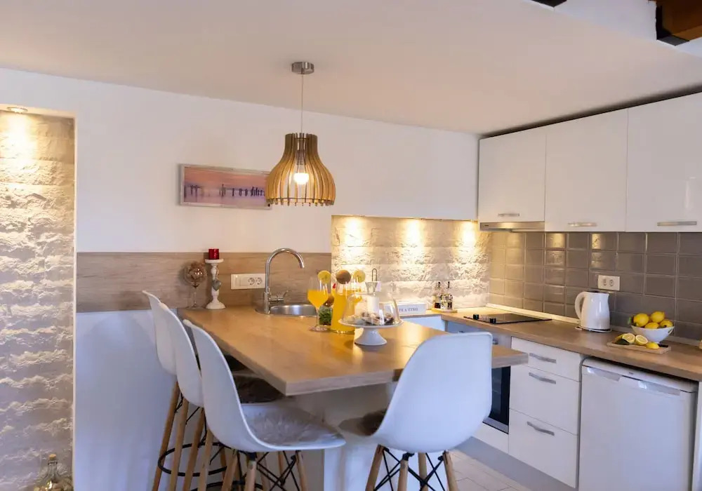 Rooms and apartments Paese