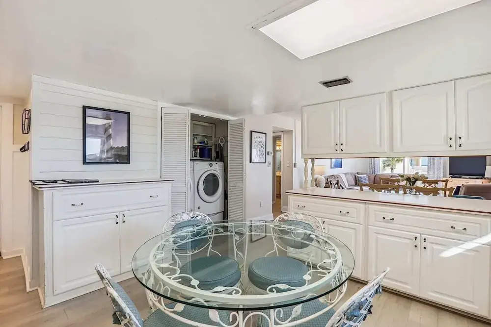 Oceanfront 3BR Condo: Gated, Breathtaking View