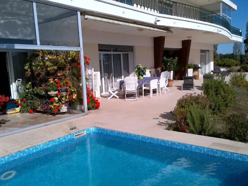 Villa Ayrault