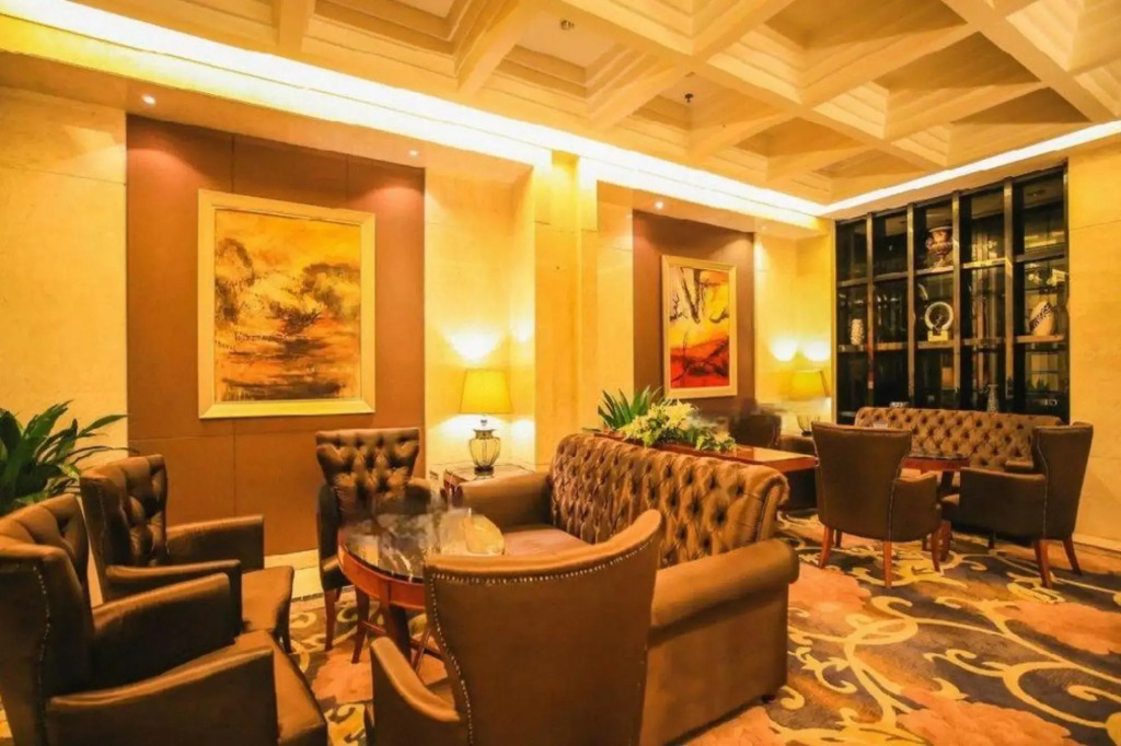 Huaxia Hotel