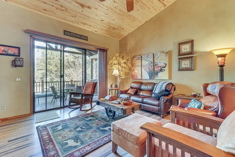 Rustic Retreat w/ Spacious Deck in Show Low!
