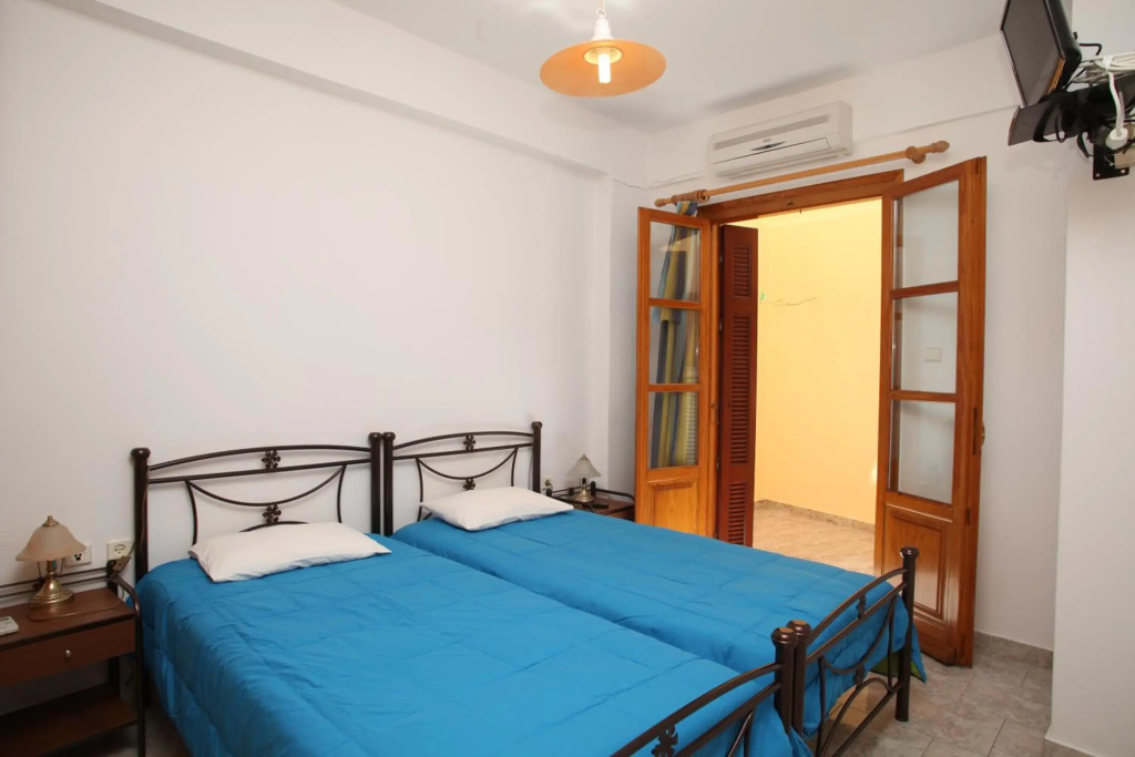 Afroditi Syros