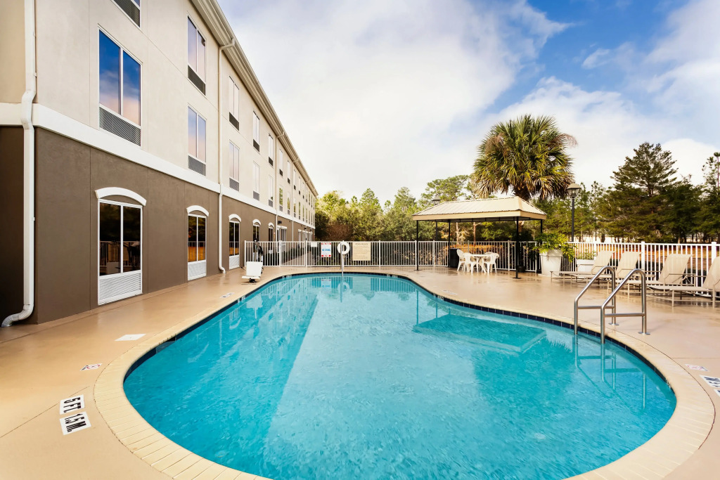 Holiday Inn Express Hotel & Suites Inverness by IHG