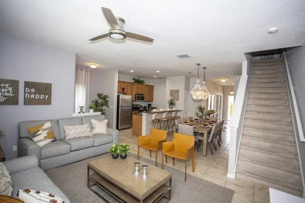Tropical 5 Bedroom Home townhouse
