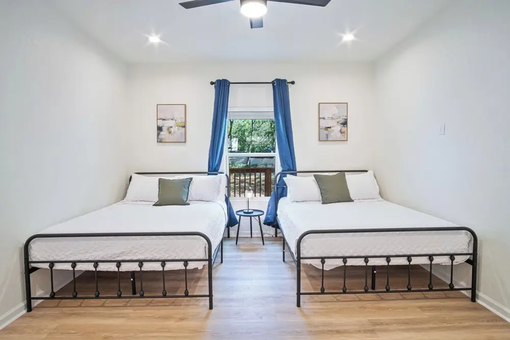 Urban Delight 4br/3ba Near City Center