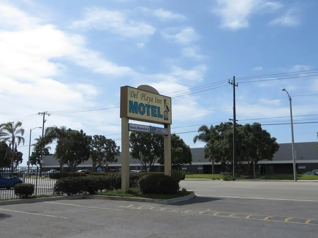 Del Playa Inn