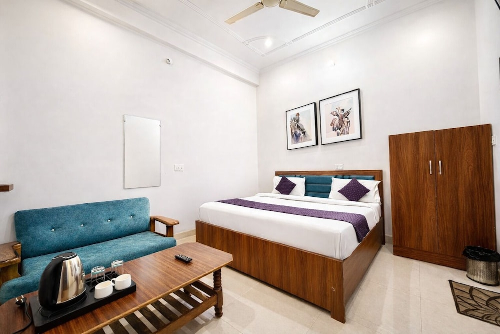 Murli Manohar Palace