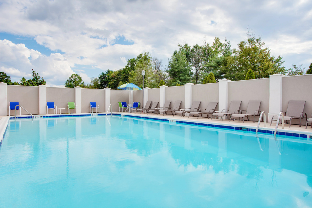 Holiday Inn Express Washington DC East- Andrews AFB by IHG