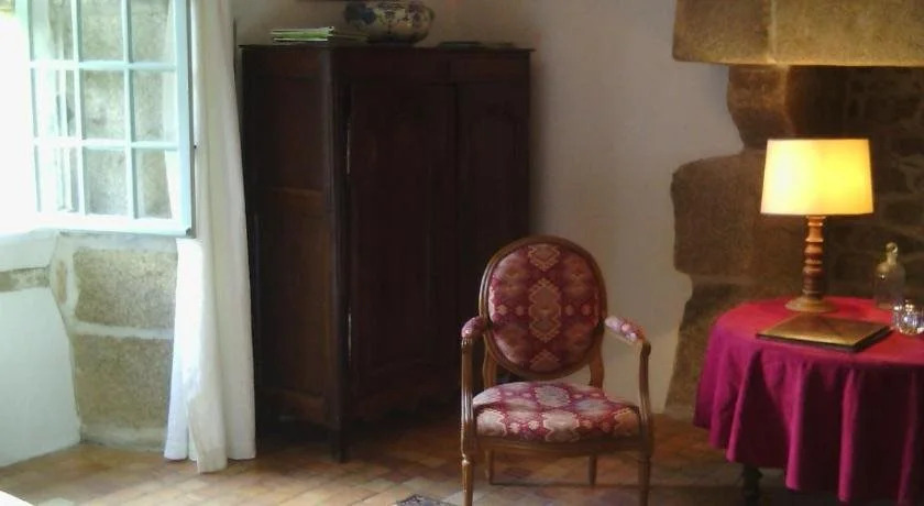 Manoir de Kerguéréon