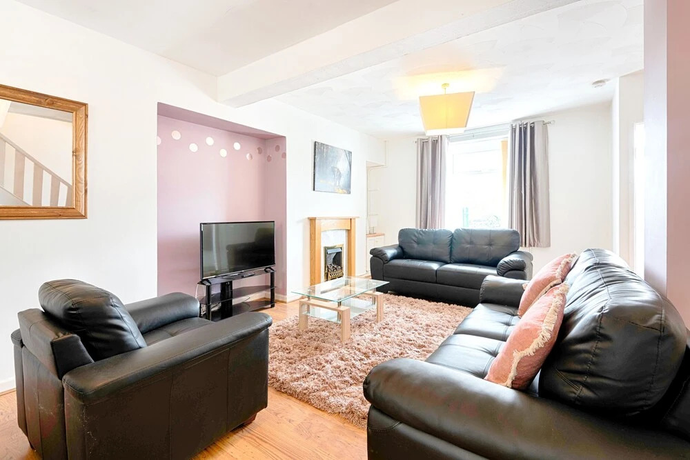 Swansea Hosea Spacious Home