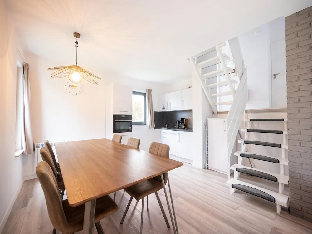 Spacious Holiday Home in Hambachtal Resort