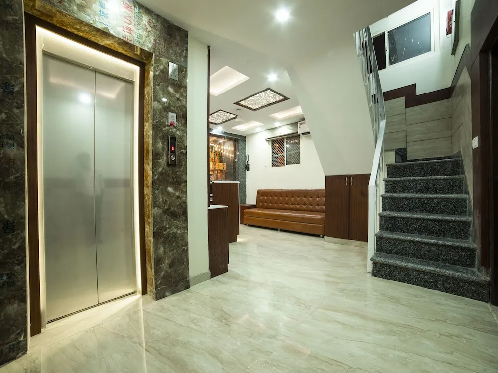 OYO 14136 hotel toto international