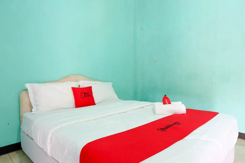 Penginapan Cemara Indah by RedDoorz