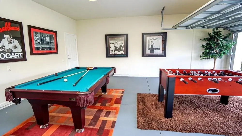 Luxurious 6BR Pool Villa 2 5 Miles to Disney