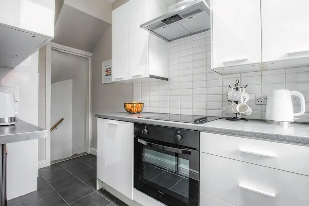 Beautiful 4BD Family Home Burley Leeds