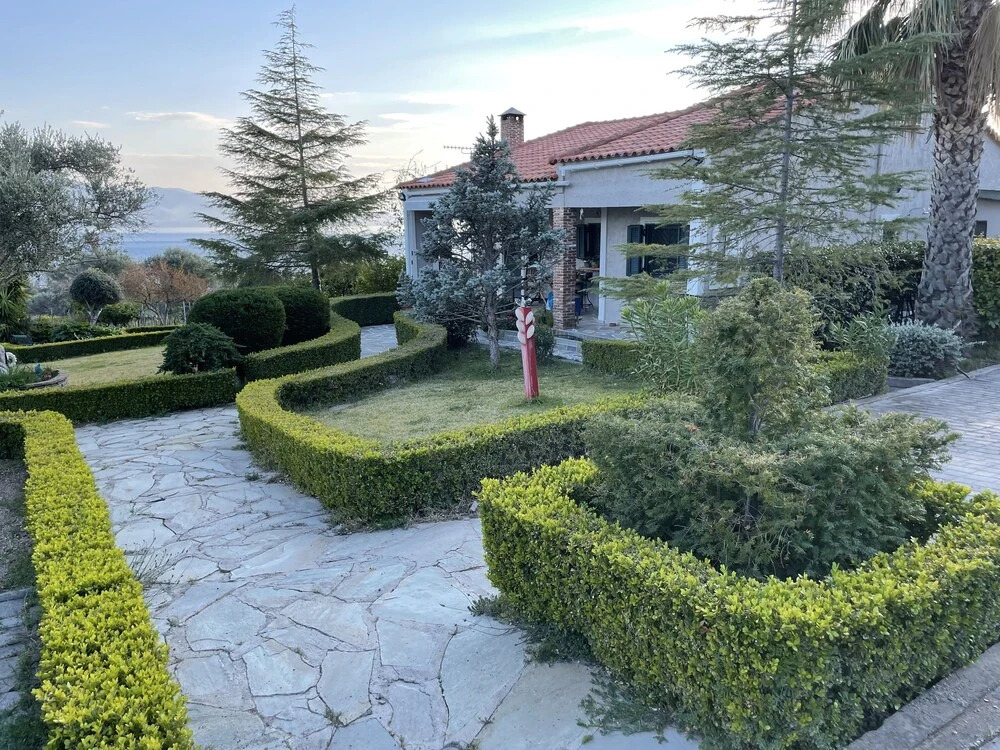 Stunning 2-bedroom Villa in