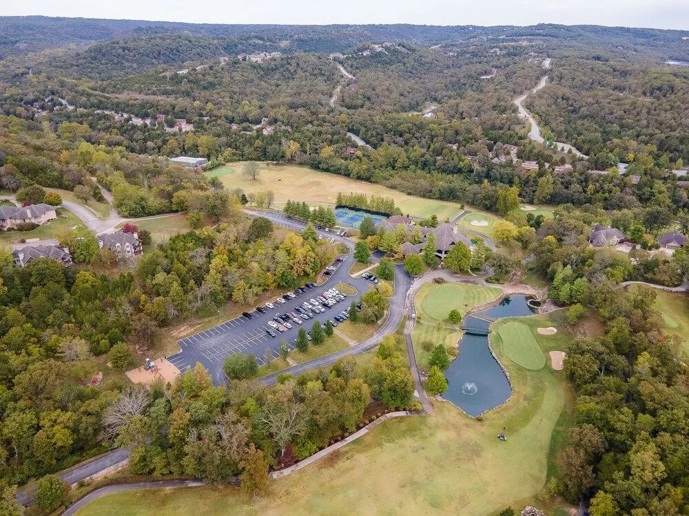 Oak Lane Escape - Branson - Resort Condo on Golf Course w/ Endless Amenities