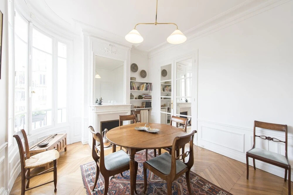Elegance near Batignolles