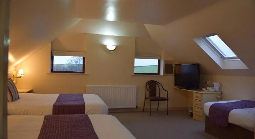 Hillview Lodge