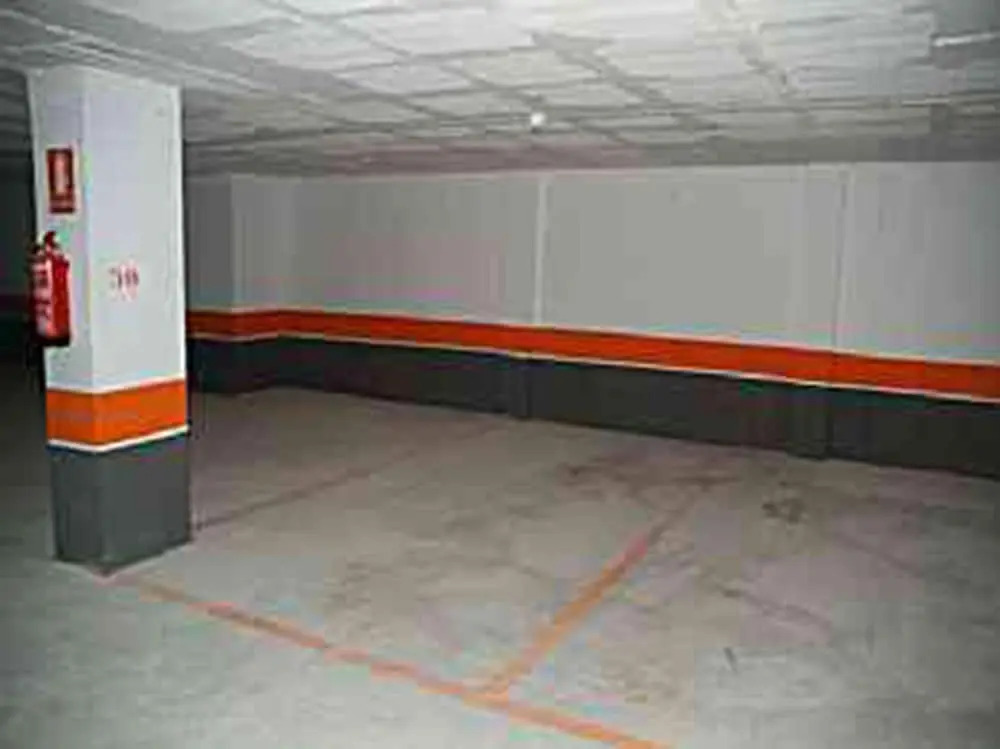 Apartment With Parking Space and Wifi