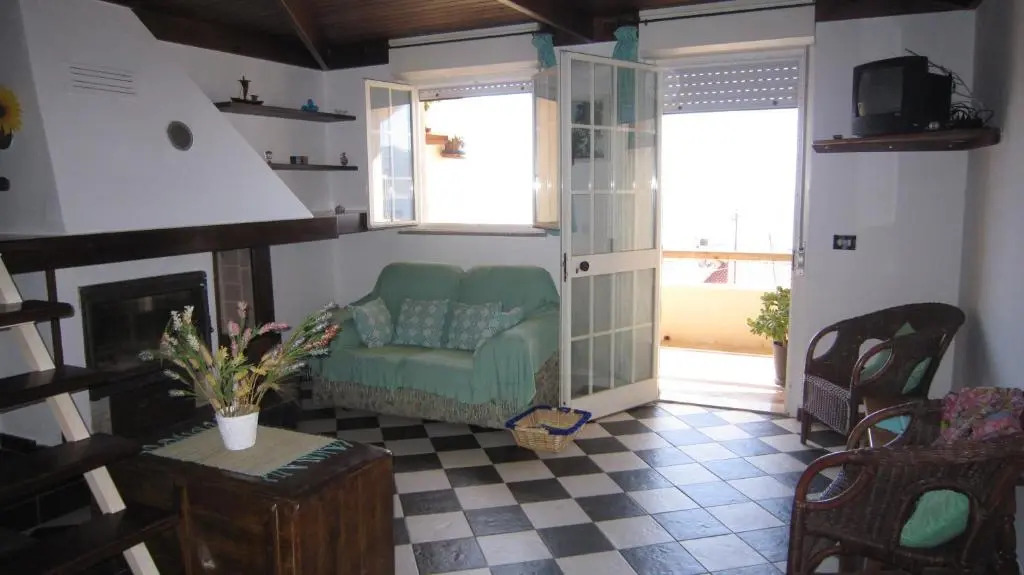 Villa with beautiful Private Garden & Breathtaking Sea View