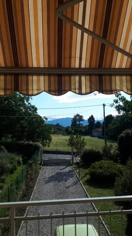 Appartamento in Villa con Idromassaggio a pochi minuti dal Lago Maggiore
