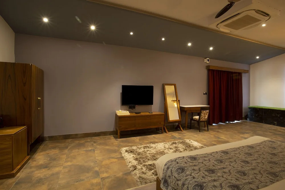 Sky Line Club Resorts