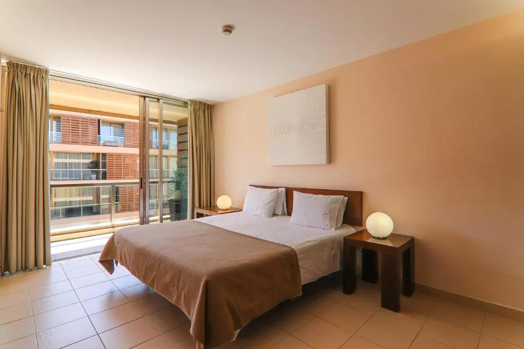 Apartamento Salgados 12C