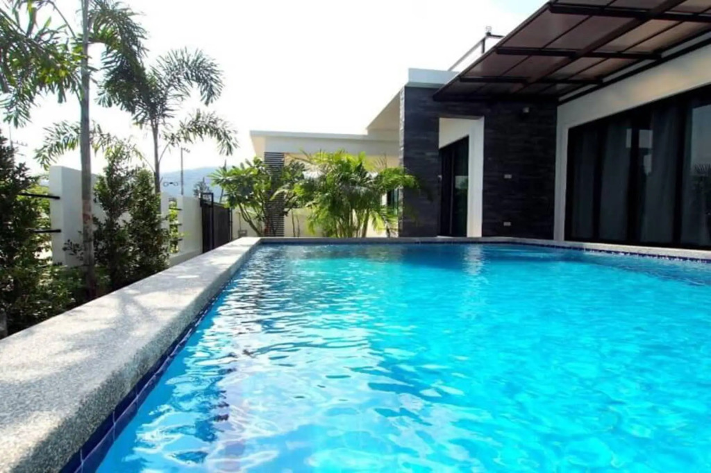 Airrin Pool Villa