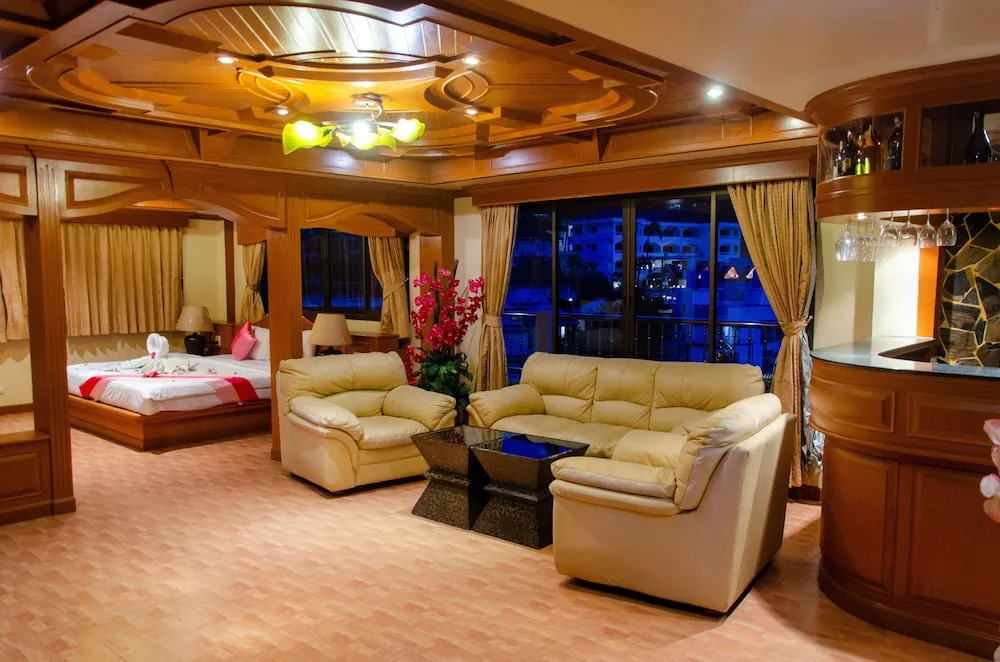 Diva Patong Hotel