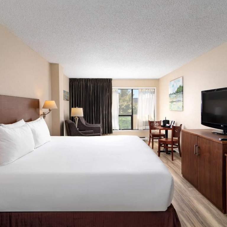 Huntingdon Hotel and Suites
