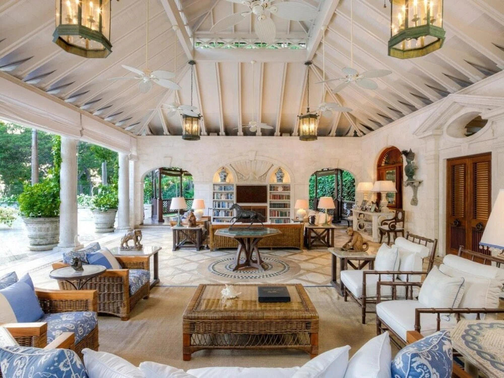 Sunny Vacation Villa 99