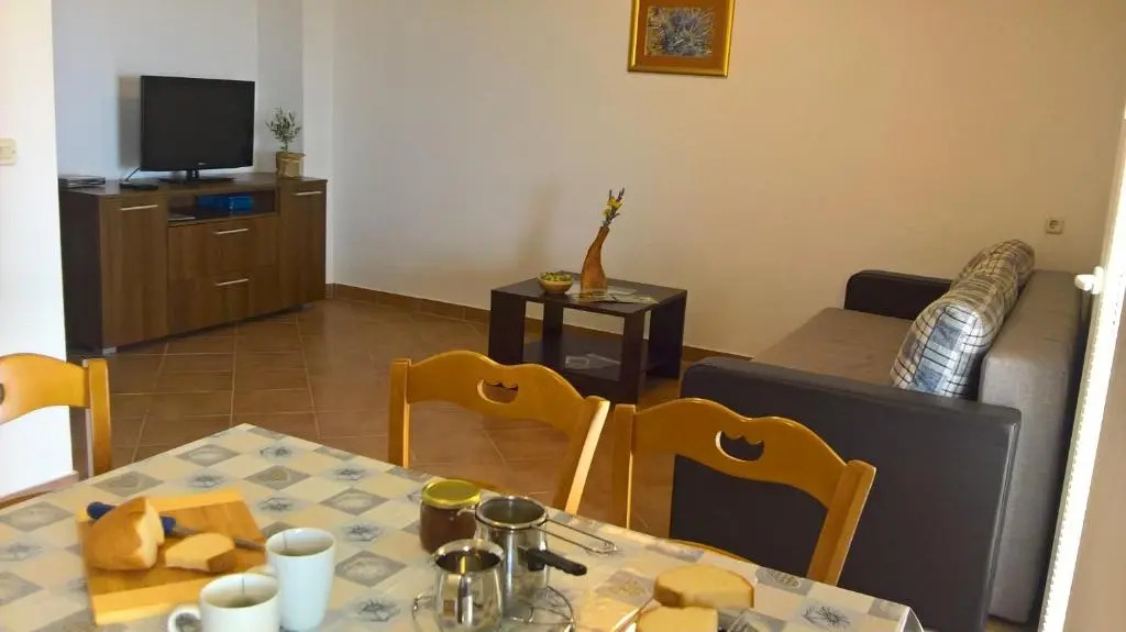 Apartments Krušvina