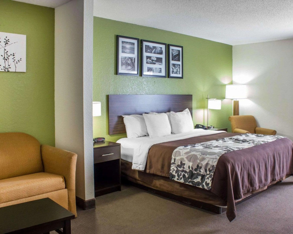Sleep Inn & Suites Jacksonville near Camp Lejeune