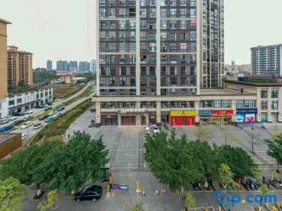 Jun Yuelan Hotel (Qinzhou Changrong World Trade Plaza Qinzhou East Station)